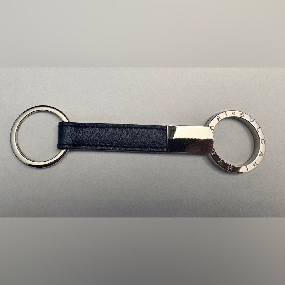 Authentic BVLGARI Navy Leather Key Ring – Box & Certificate of Authenticity - Picture 3 of 9